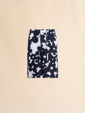  Silk Bermuda Shorts With And White Dillies Print Black